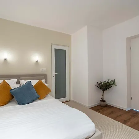 3br Retreat - Panoramic Views - Cismigiu Gardens 公寓