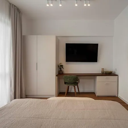 3br Retreat - Panoramic Views - Cismigiu Gardens